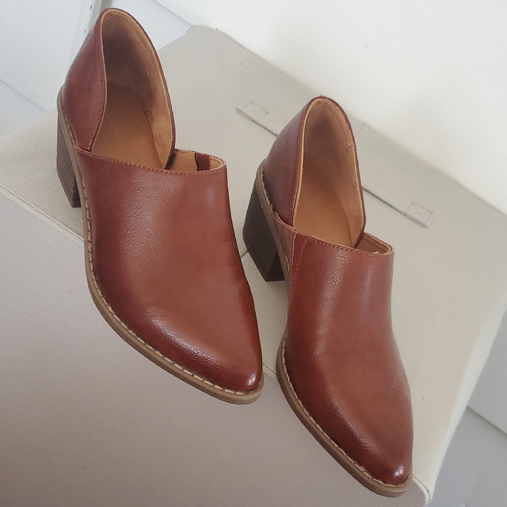 Women's Brown Leather Slip-On Shoes